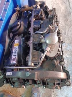Двигатель BMW B48B20A с дефектом