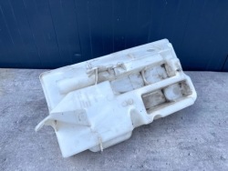 бачок омывателя volvo XC60