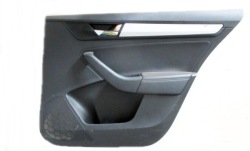 SKODA RAPID SPACEBACK карта дверная обивка правая задний 5JJ867024L