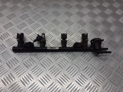 Ford OE 2NIU-9D280-CA топливная рейка