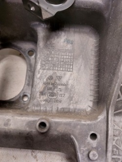педаль тормоза vw TOUAREG и автомат 02- 7L0723031F