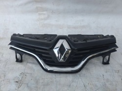 решетка радиатора renault CAPTUR и 2013 - 2017