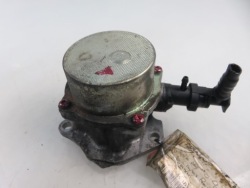 pierburg 8200577807 вакум насос