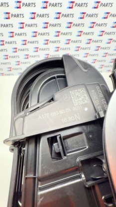 MERCEDES H247 GLA тунель середина бардачок зарядка индукционная