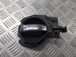 ручка двери правая передняя внутренняя CITROEN C2