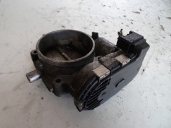 ДРОССЕЛЬНАЯ ЗАСЛОНКА A1121410125 MERCEDES W203