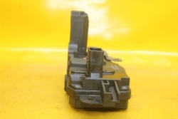 правый замок передний 5 opel Astra H 13128112
