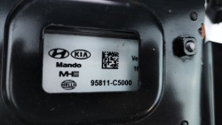 kia SORENTO III 3 15-20 датчик скорости модуль левый зад 95811-C5000 (DR459)