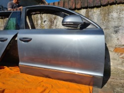 дверь правая передняя SKODA SUPERB 2 3T 2011 год серый LF8L