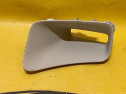 защита заглушка ремня безопасности зад левый MERCEDES CLS W257