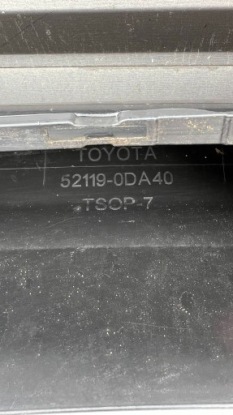 TOYOTA YARIS 3 III бампер перед передний