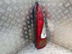 фонарь правый TOYOTA YARIS VERSO