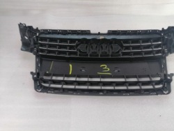 Audi A4 B8 решетка радиатора оригинал 8K0853651