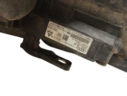 Audi Q3 8U 8K0941597E левый фара