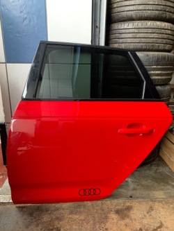 Audi A4 B9 дверь левая универсал в Цвет перед рестайлинг оригинал. LY3U