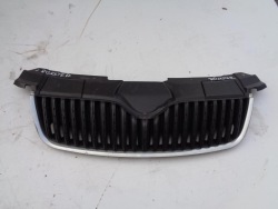 решетка радиатора SKODA ROOMSTER