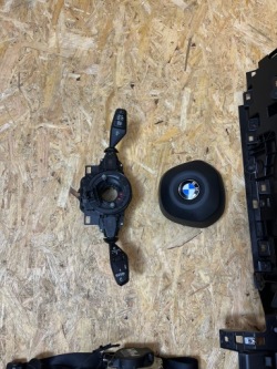 консоль торпеда подушки безопасности ремни BMW 1 F70 2 F74 от 2024- оригинал