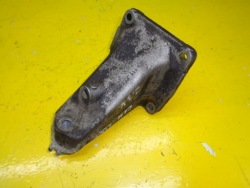 MERCEDES W208 2.3k лапа Двигателя