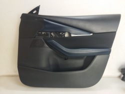 mazda CX30 правый передний обивка DGH96843Z