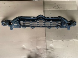 решетка радиатора CITROEN DS4