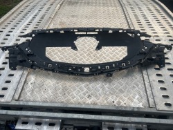 mazda II Усилитель решетки KB8B-50712