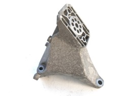подпора Двигателя 4F0199308AE Audi S6 C6 4F 5.2