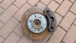 поворотный кулак передняя правая Hyundai I10 II 1.0
