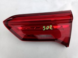 фонарь в крышке багажника правый vw