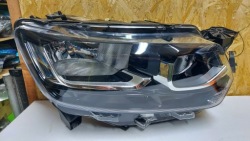 фара правая r передняя TOYOTA PROACE CITY pro 9835780580