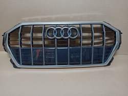 решетка радиатора Q3 II 83A853651