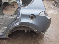 четверть крыло левый задний зад 8V5 TOYOTA RAV4 IV