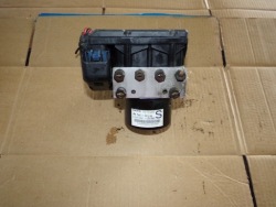 volvo oe 9472400 насос ABS