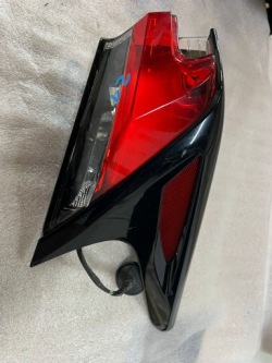 lexus NX300H фонарь правый led рестайлинг