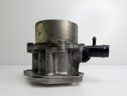 nissan oe 8201005306-B насос вакум