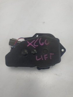 замок крышки багажника доводчик volvo XC60 и 31335116