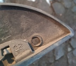 CITROEN XSARA PICASSO FL молдинг накладка задней крышки хром 9657477777 битая.