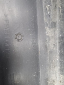 порог молдинг порога правая MERCEDES C класс Купе AMG W205 A205 A2056980600