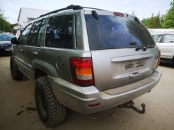 Grand CHEROKEE шланг интеркулера 2002 2.7л