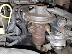 mazda PREMACY клапан EGR 2002 2.0л