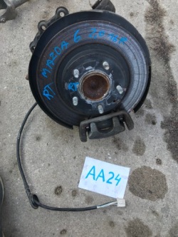 поворотный кулак задний правый mazda 6 GJ