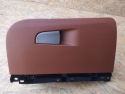 ALFA ROMEO GIULIA бардачок пассажира