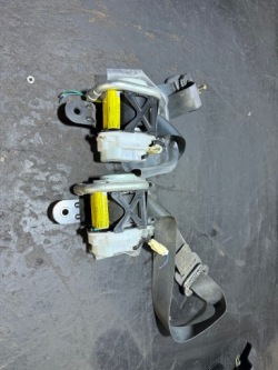 mazda RX8 ремень безопасности передний левый