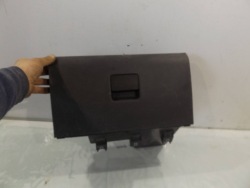 FOX бардачок пассажира 5Z0857097