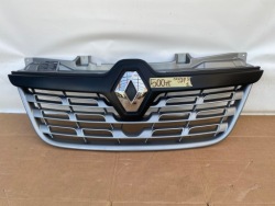решетка радиатора renault MASTER III рестайлинг 2014-2019R 623102803R