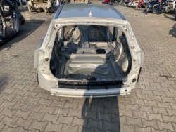 ремень задний кузов четверть volvo V60 II 726
