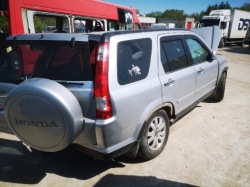Honda CR-V топливный насос 2005 2.0л