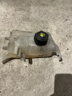 бачок расширительный renault SCENIC III 217100005R