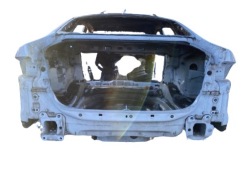 ремень зад кузов четверть jaguar XF II седан 2019 X260