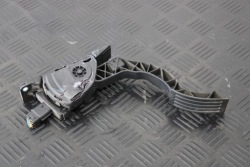 газа volvo V40 II 2 D2 31280595