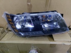 Dodge JOURNEY 2009- фара правая америка 68200084AA